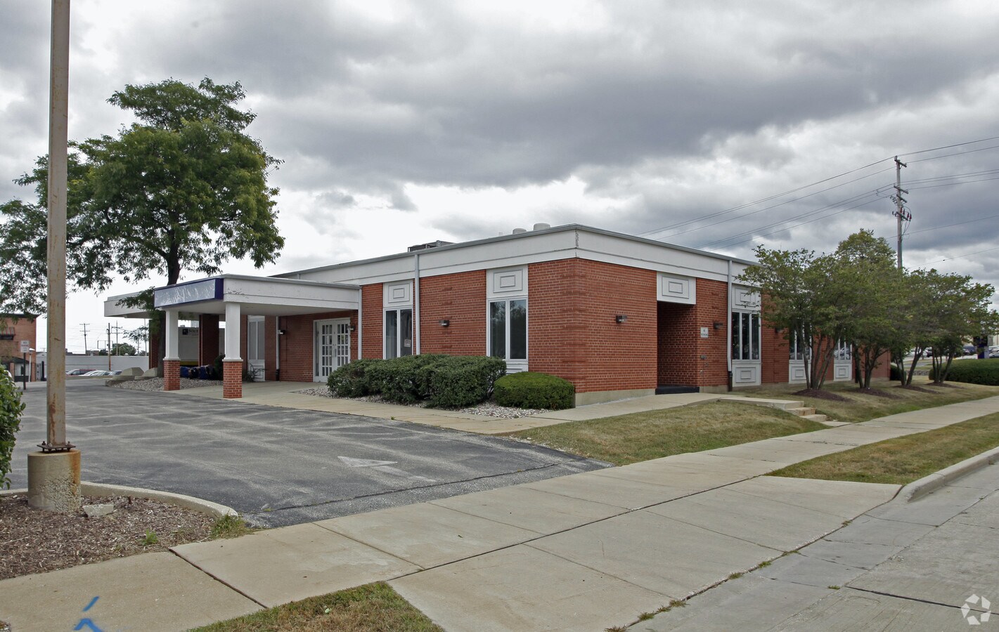 5220 Washington Ave, Racine, WI 53406