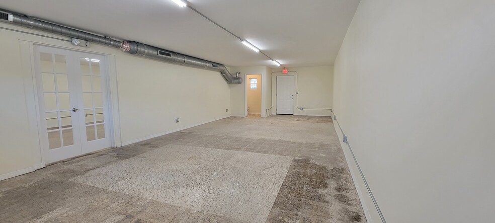 3203 N Nebraska Ave, Tampa, FL for lease - Interior Photo - Image 3 of 16