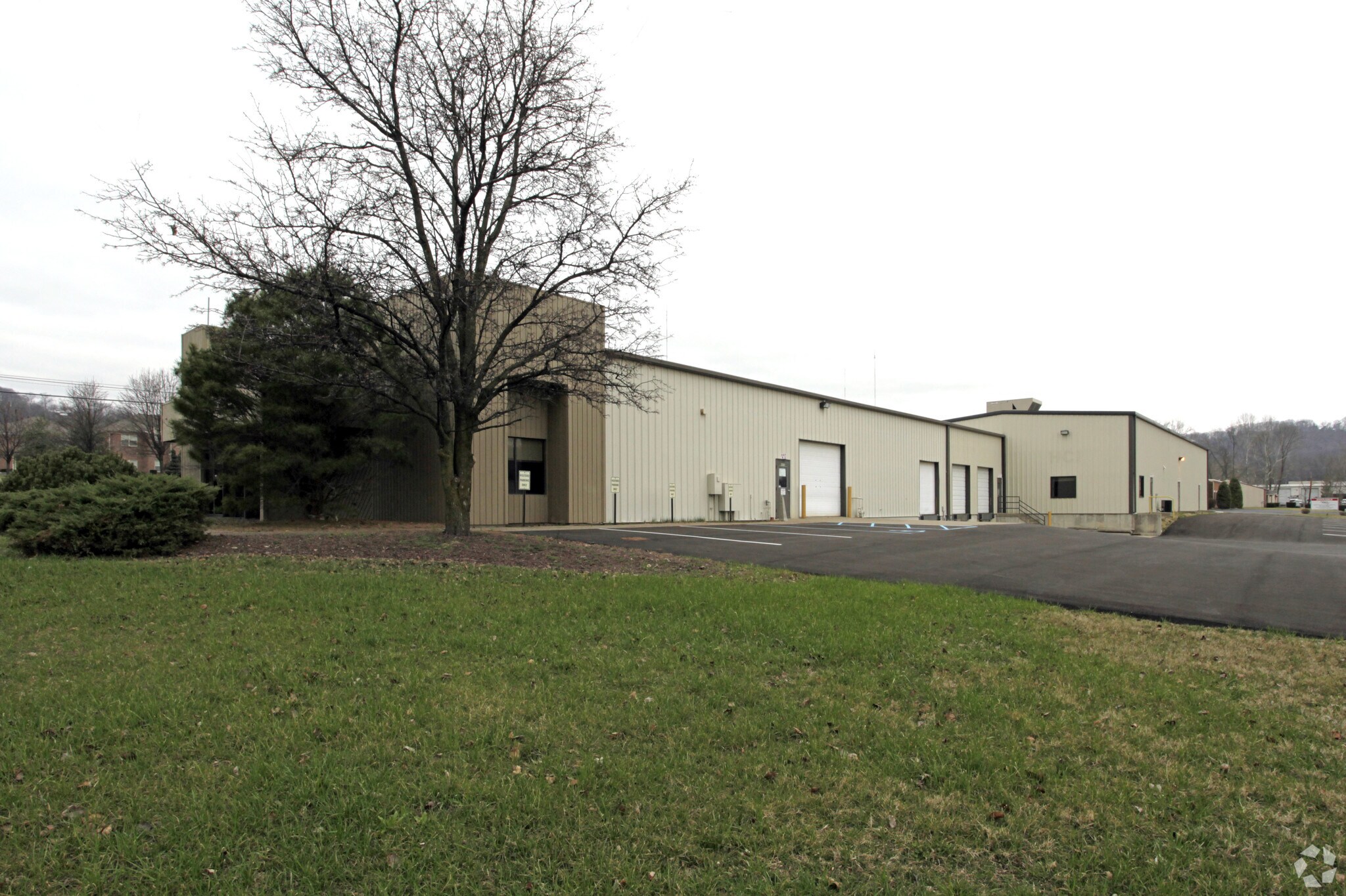 4005 Earnings Way, New Albany, IN for sale Primary Photo- Image 1 of 1