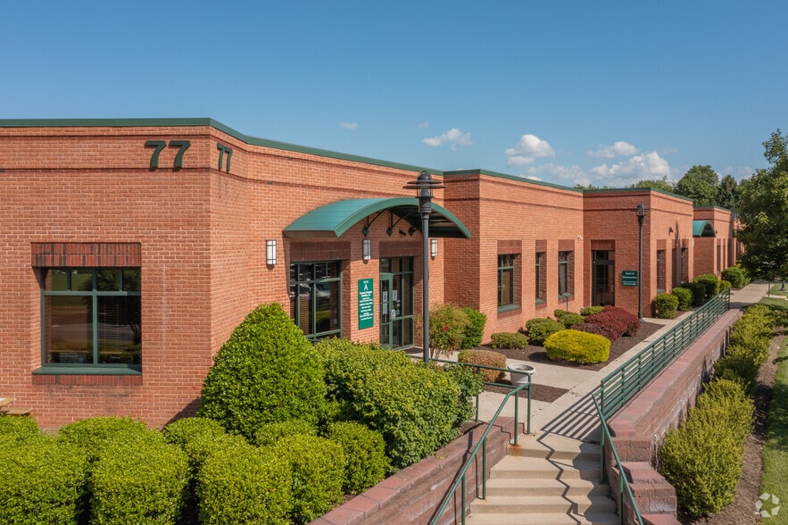 77 Thomas Johnson Dr, Frederick, MD for sale - Primary Photo - Image 2 of 14