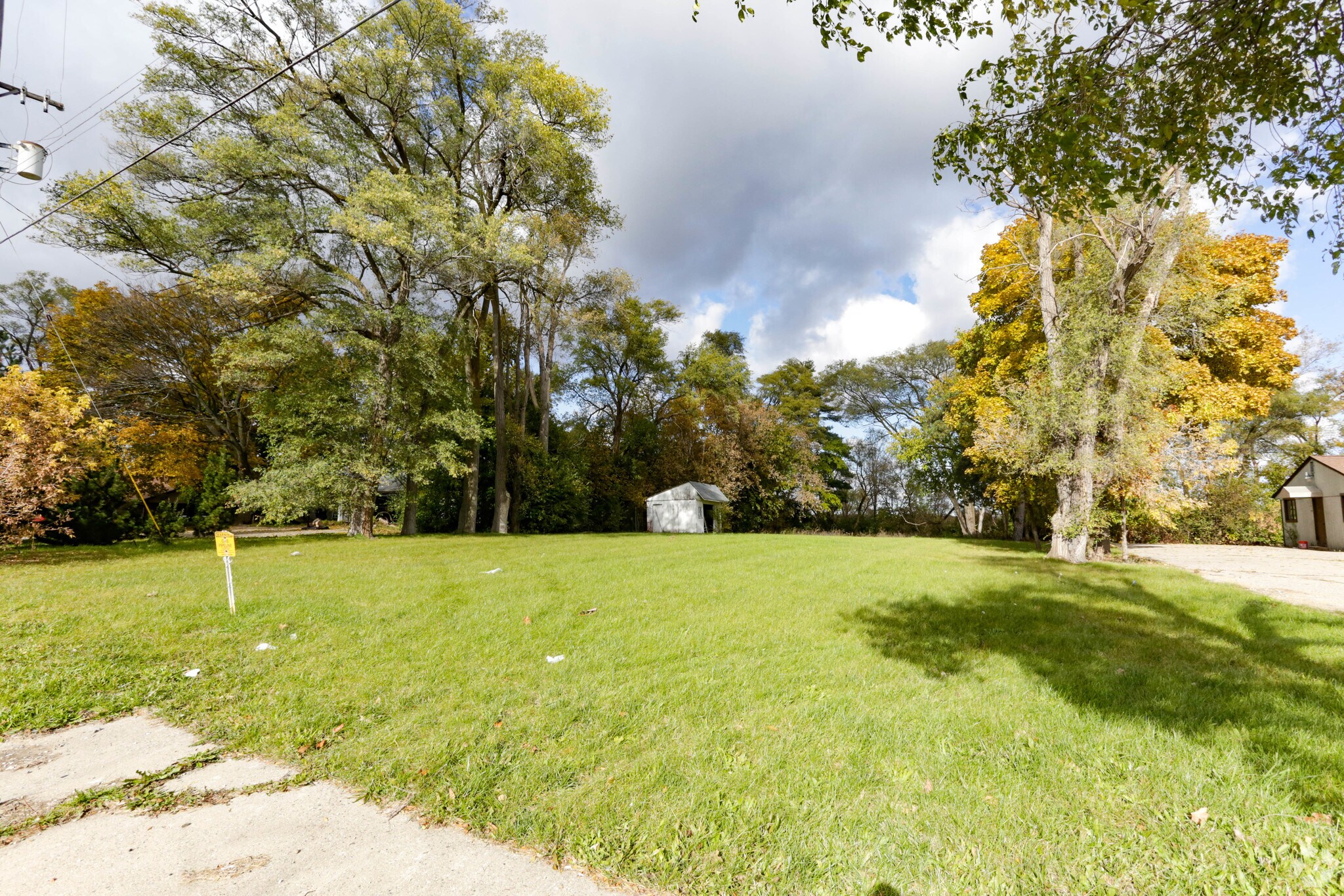 3528 Beecher Rd, Flint, MI for sale Primary Photo- Image 1 of 1