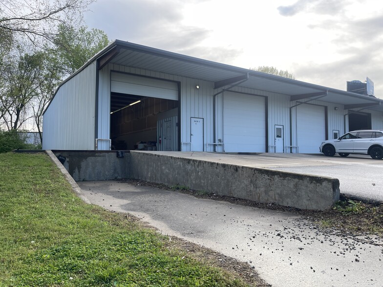 13241 Puppy Creek Rd, Springdale, AR for lease - Building Photo - Image 2 of 12