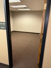 750 2nd St NE, Hopkins, MN for lease Interior Photo- Image 2 of 3