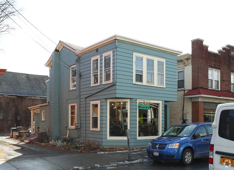 190 Main St, Saugerties, NY 12477