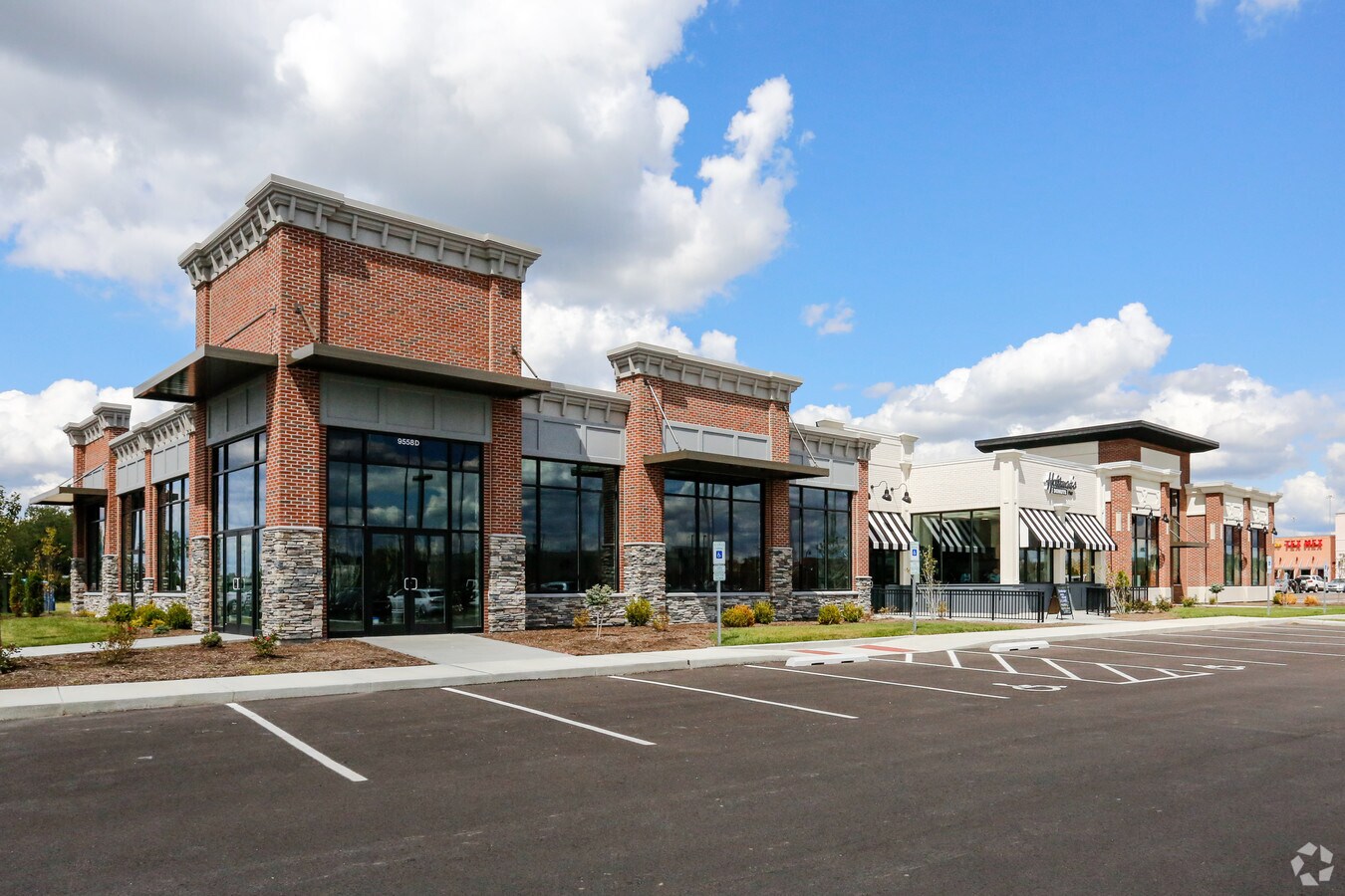 5992 Allen Rd, West Chester, OH, 45069 Retail Space For Lease