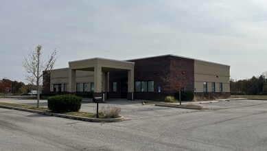 1705 E Industrial Dr, Terre Haute, IN for lease Building Photo- Image 2 of 3