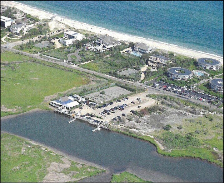 94 Dune Rd, E Quogue, NY for sale - Primary Photo - Image 1 of 1