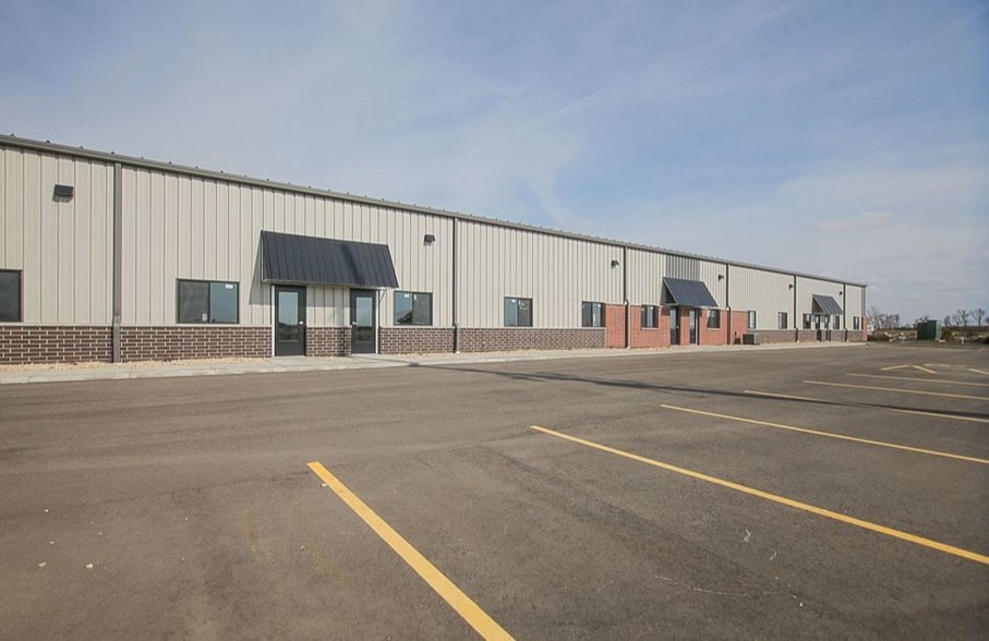 6351 Loftus Rd, Deforest, WI for sale - Building Photo - Image 1 of 1