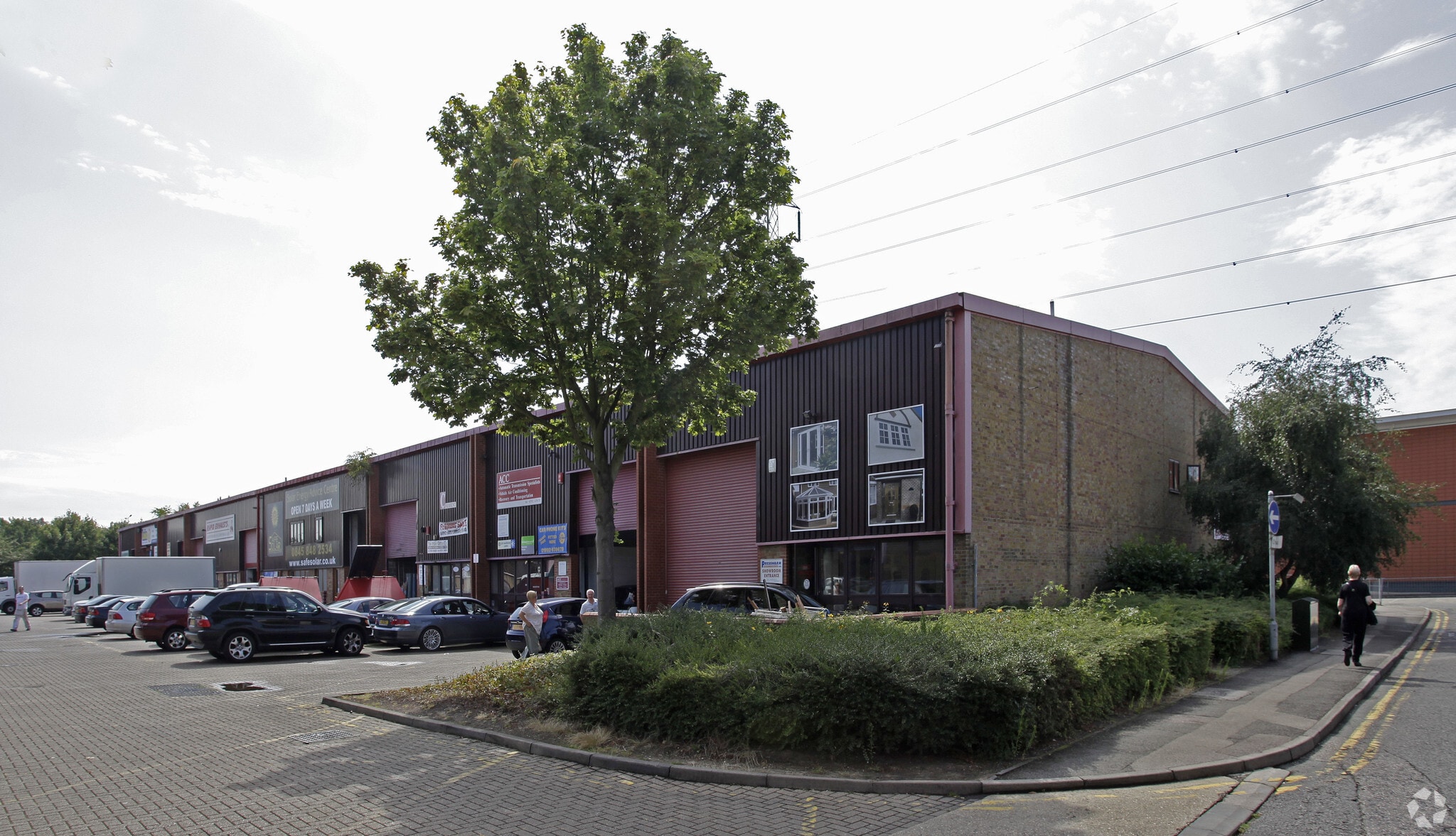 Unit 22-29 Fairways, Cheshunt for lease Building Photo- Image 1 of 2
