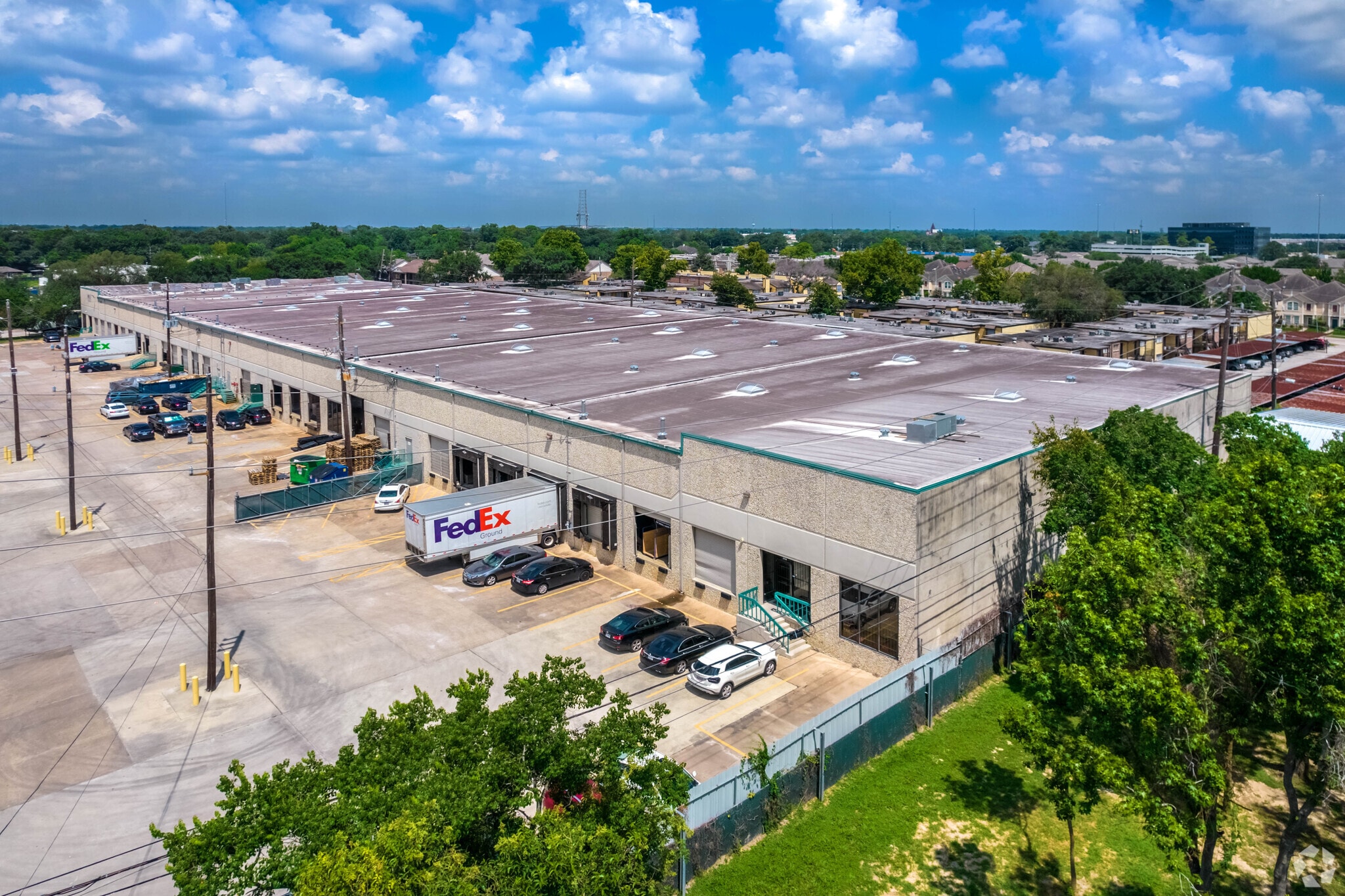 5650 Guhn Rd, Houston, TX 77040 Pine North Distribution Center 1