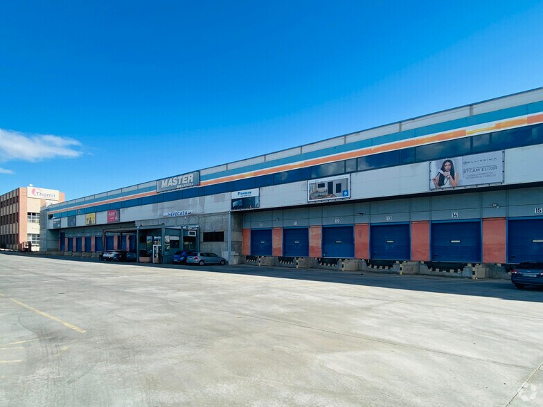 in Pinto, Madrid for sale - Primary Photo - Image 1 of 1