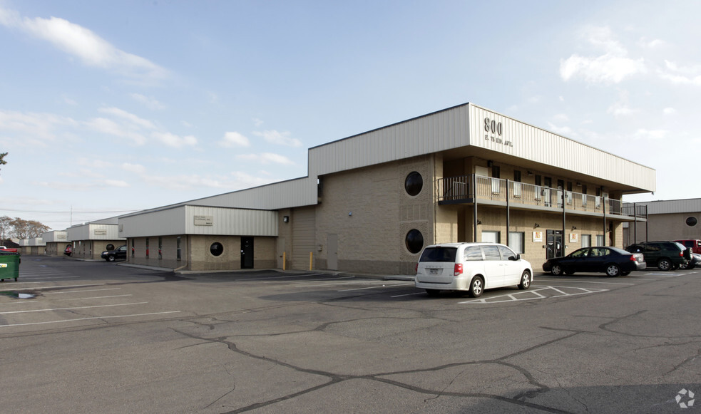 800-850 E 73rd Ave, Denver, CO for lease - Building Photo - Image 1 of 8