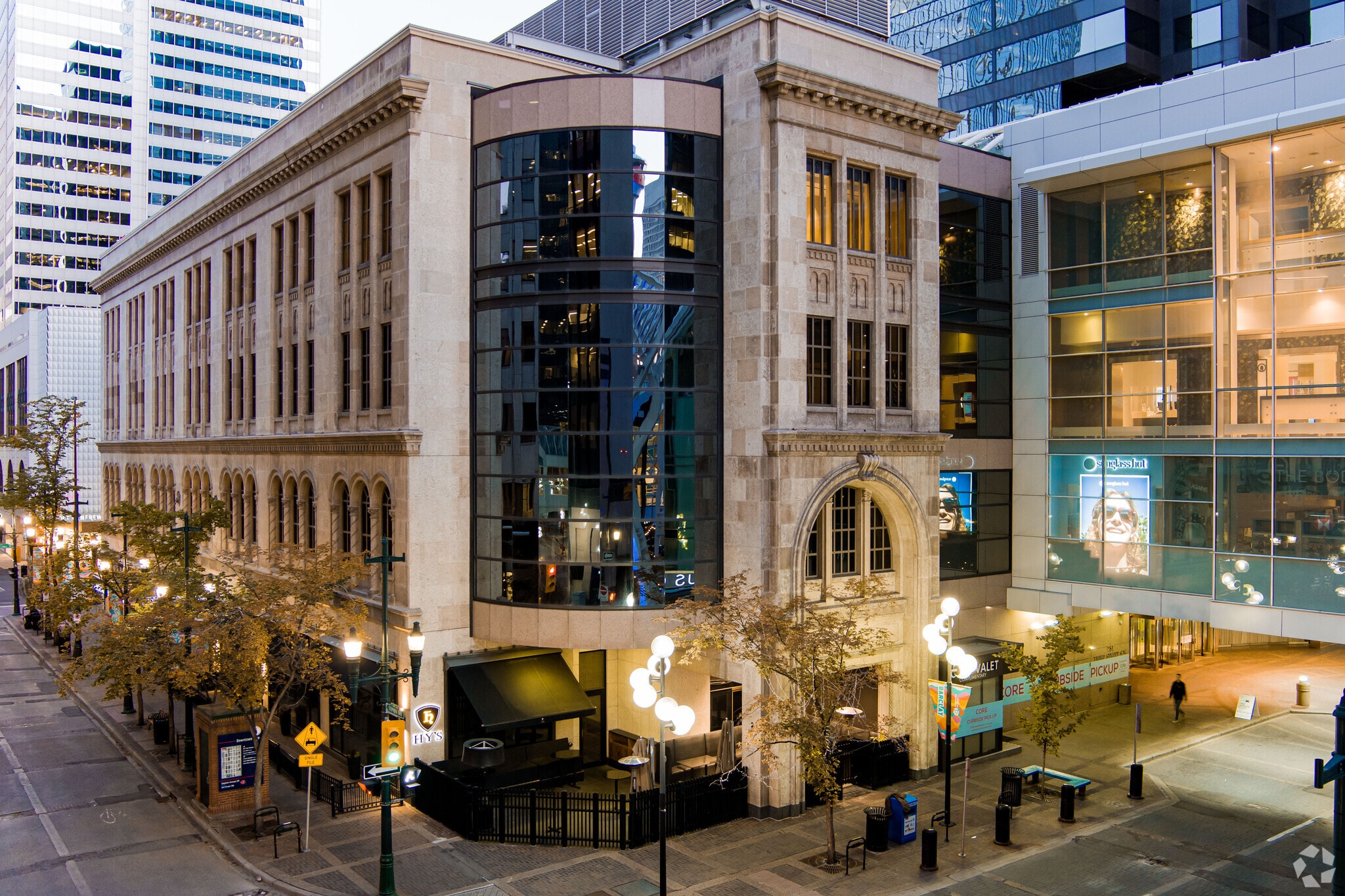 751 3rd St SW, Calgary, AB for sale Primary Photo- Image 1 of 1