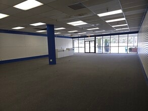 308-386 Towne Center Dr, Abingdon, VA for lease Interior Photo- Image 2 of 6