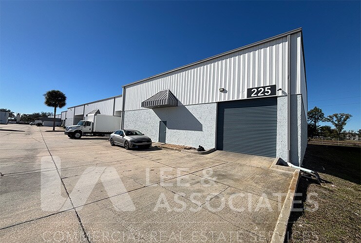 1200 Charles St, Longwood, FL for lease Interior Photo- Image 1 of 4