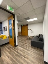 10300 SW Greenburg Rd, Portland, OR for lease Interior Photo- Image 1 of 7