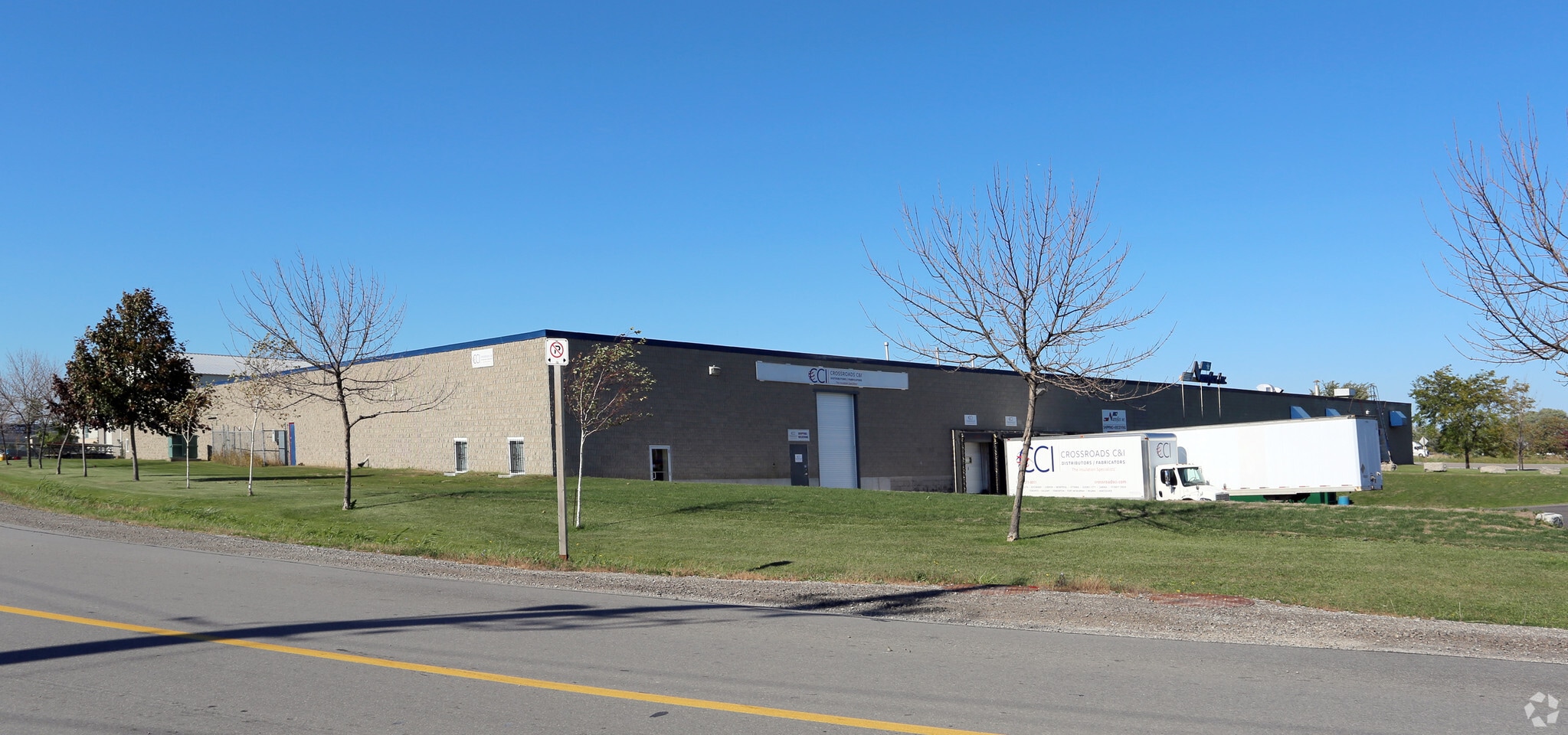 590 S Service Rd, Hamilton, ON for sale Primary Photo- Image 1 of 1