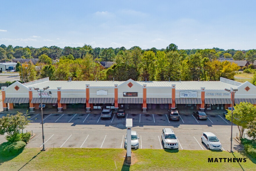 4279-4293 American Way, Memphis, TN for sale - Building Photo - Image 1 of 3