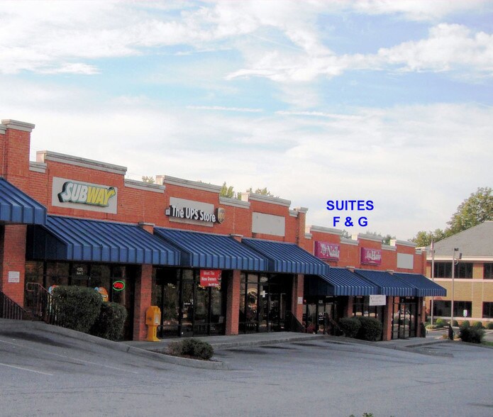 4128 Fort Henry Dr, Kingsport, TN 37663