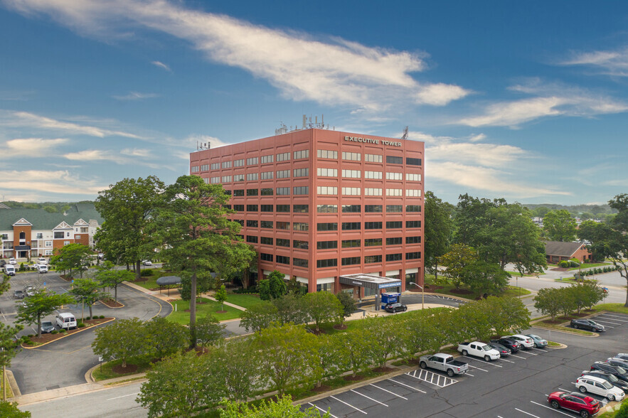 2101 Executive Dr, Hampton, VA for lease - Building Photo - Image 1 of 15