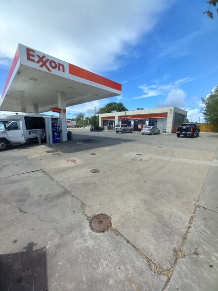 301 N Johnson St, Alice, TX for sale - Building Photo - Image 1 of 1