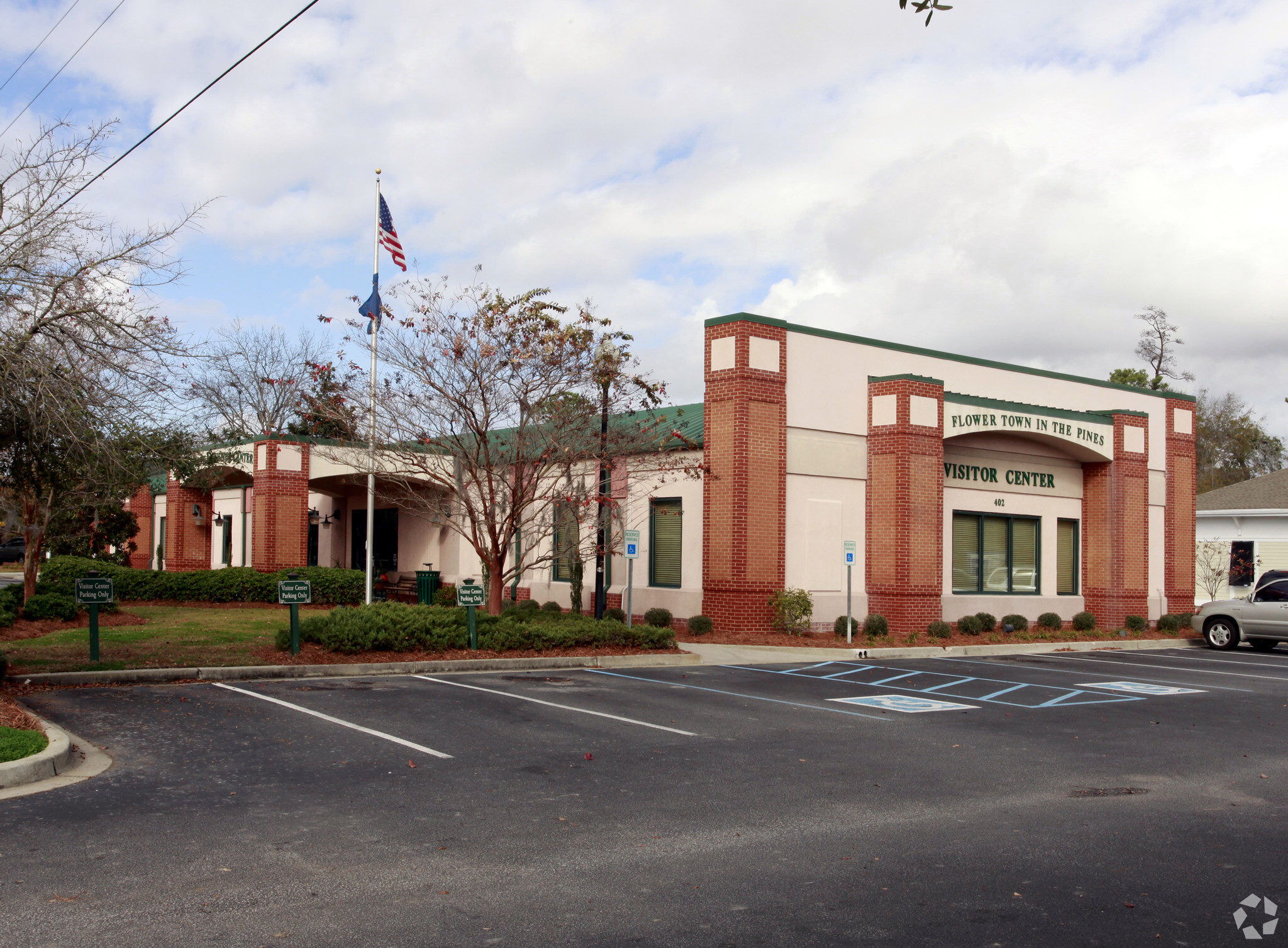 402 N Main St, Summerville, SC for sale Primary Photo- Image 1 of 1