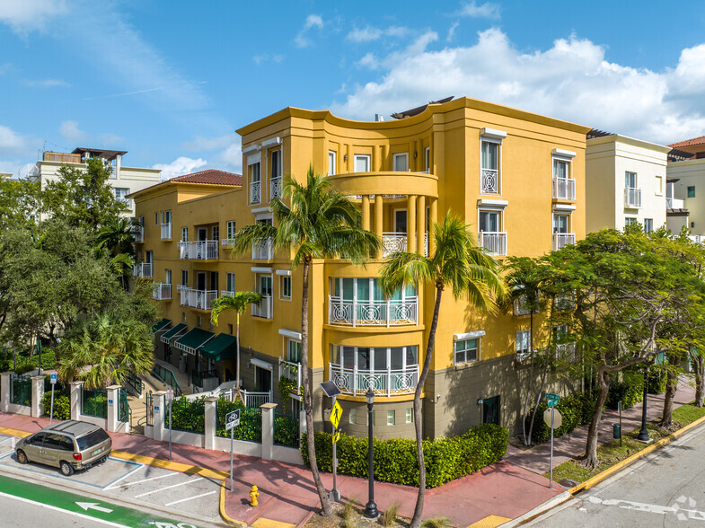 111 Alton Rd, Miami Beach, FL for sale - Building Photo - Image 1 of 1