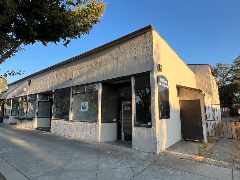 9078-9084 Elk Grove Blvd, Elk Grove, CA for sale - Building Photo - Image 3 of 10