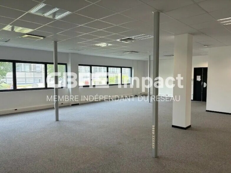 Office in Bezannes for sale - Interior Photo - Image 1 of 8