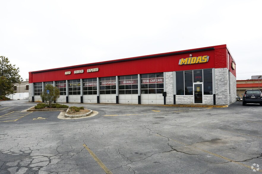 7005 Jimmy Carter Blvd, Norcross, GA 30092