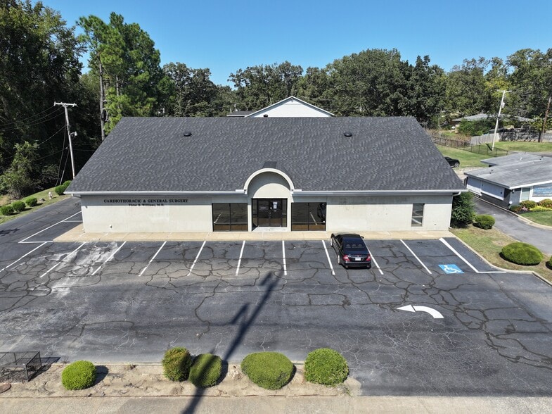 9712 W Markham St, Little Rock, AR for sale - Building Photo - Image 2 of 29