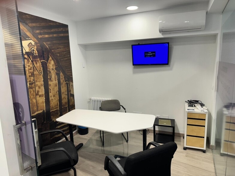 Office in Salamanca for lease - Building Photo - Image 1 of 11