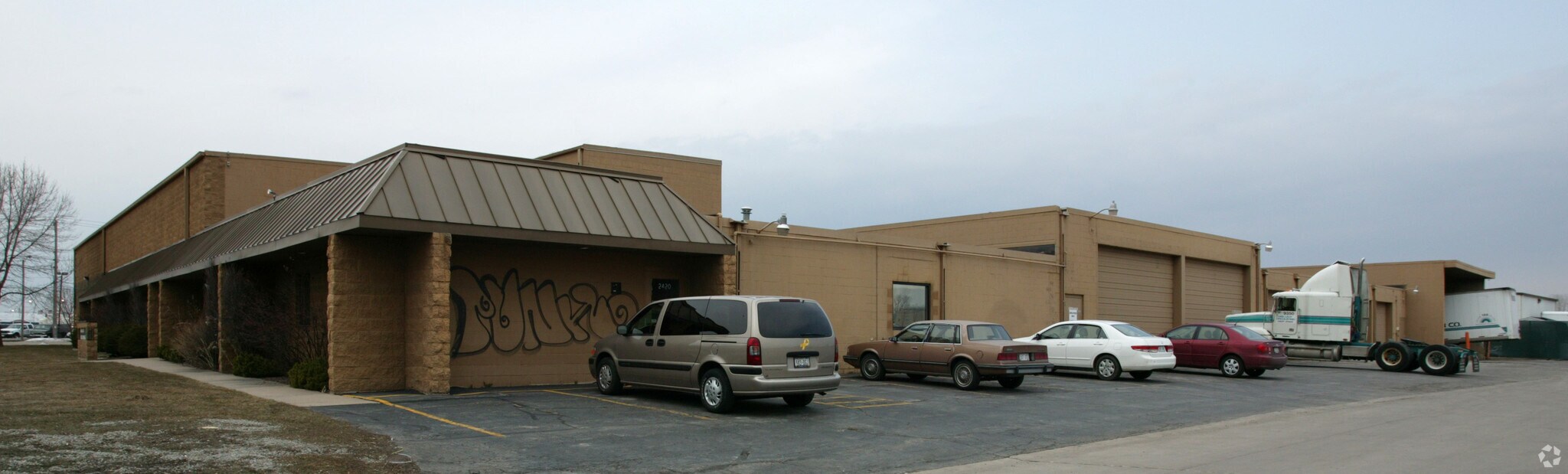 2420 W 4th St, Appleton, WI for sale Primary Photo- Image 1 of 1