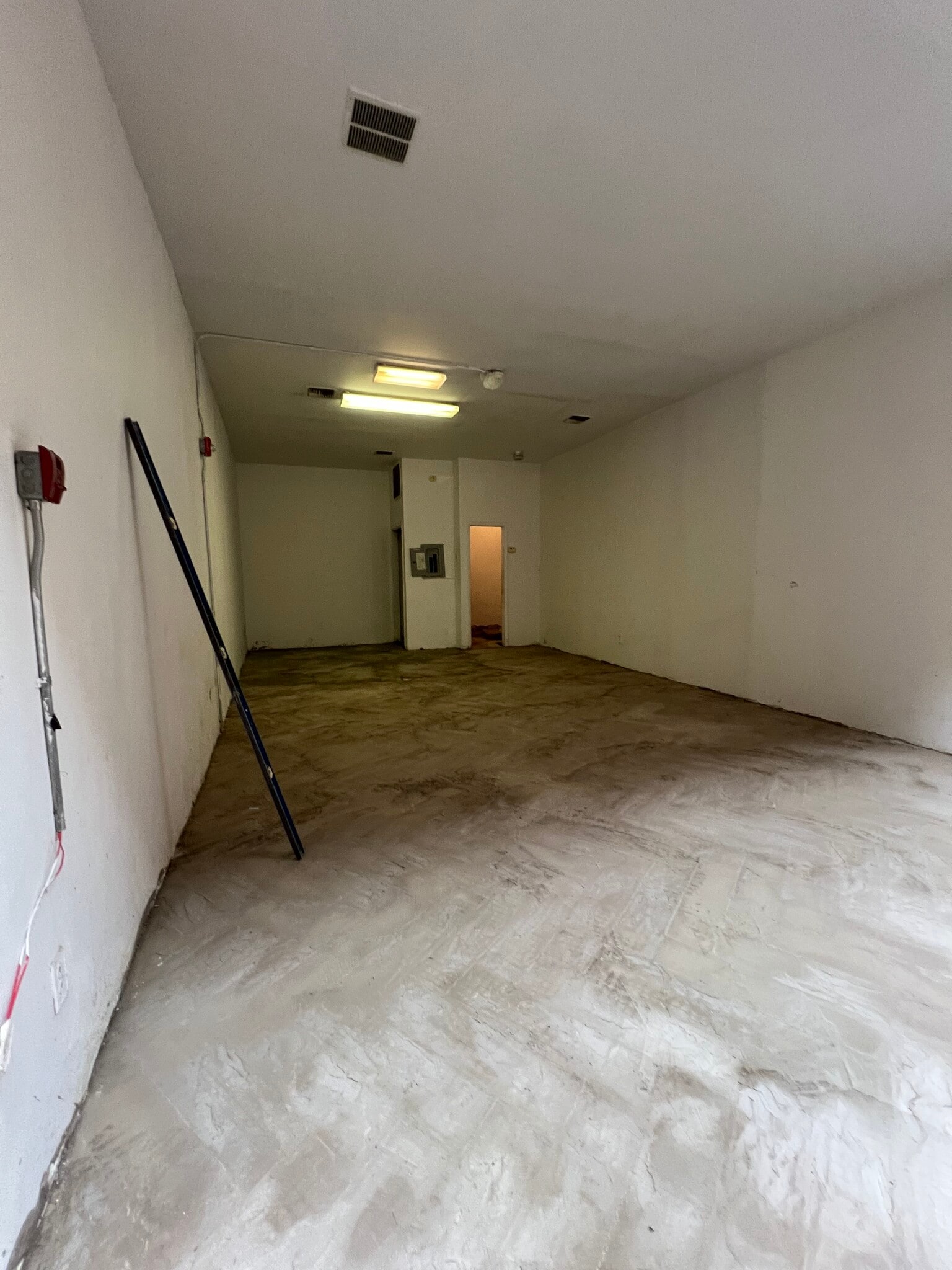 364 Summit Ave, Jersey City, NJ for lease Interior Photo- Image 1 of 3