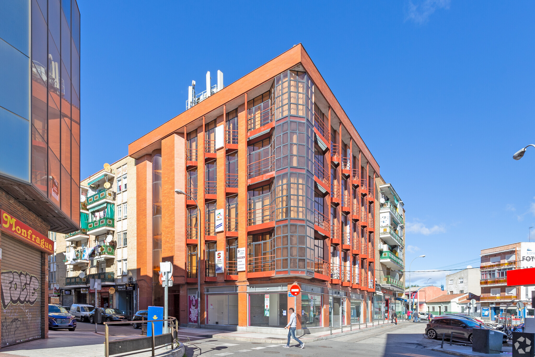 Calle de la Luna, 9, Fuenlabrada, Madrid for lease Primary Photo- Image 1 of 3