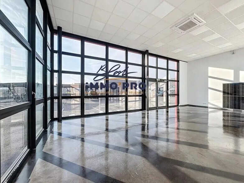 Allée Jean-Jacques Rousseau, Nivolas-Vermelle for lease - Building Photo - Image 3 of 15