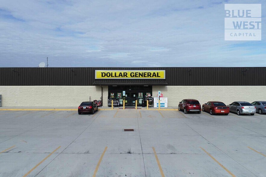 200 W Johnson St, Pocahontas, IL for sale - Primary Photo - Image 1 of 1