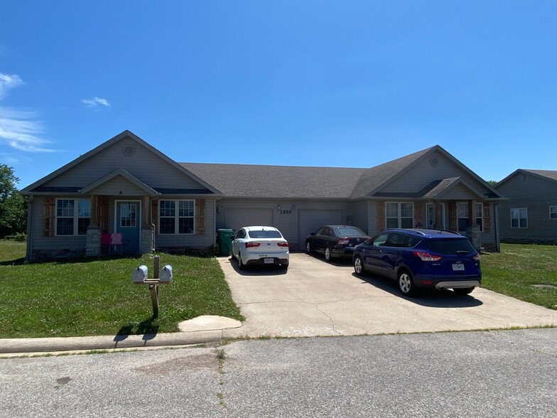 1008 Parkway Dr, Cabool, MO for sale - Primary Photo - Image 1 of 1