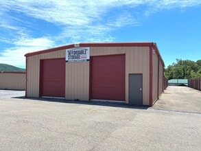 2635 Newport Hwy, Sevierville, TN for lease Building Photo- Image 2 of 4