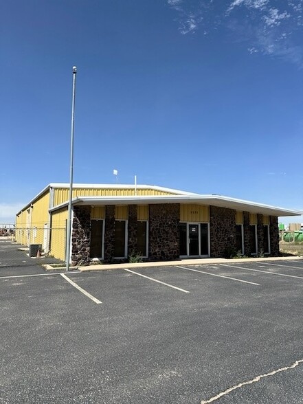 2339 E Interstate 20, Odessa, TX for lease - Building Photo - Image 1 of 2