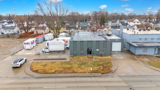 13920 E 9 Mile Rd, Warren, MI for sale Building Photo- Image 1 of 1