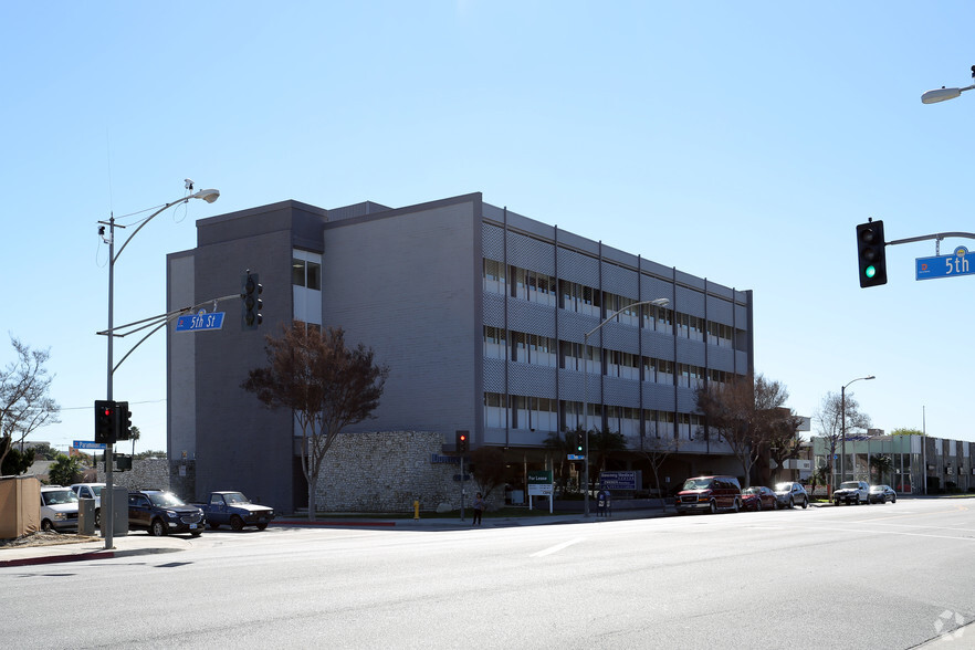 10800 Paramount Blvd, Downey, CA for lease - Building Photo - Image 3 of 11