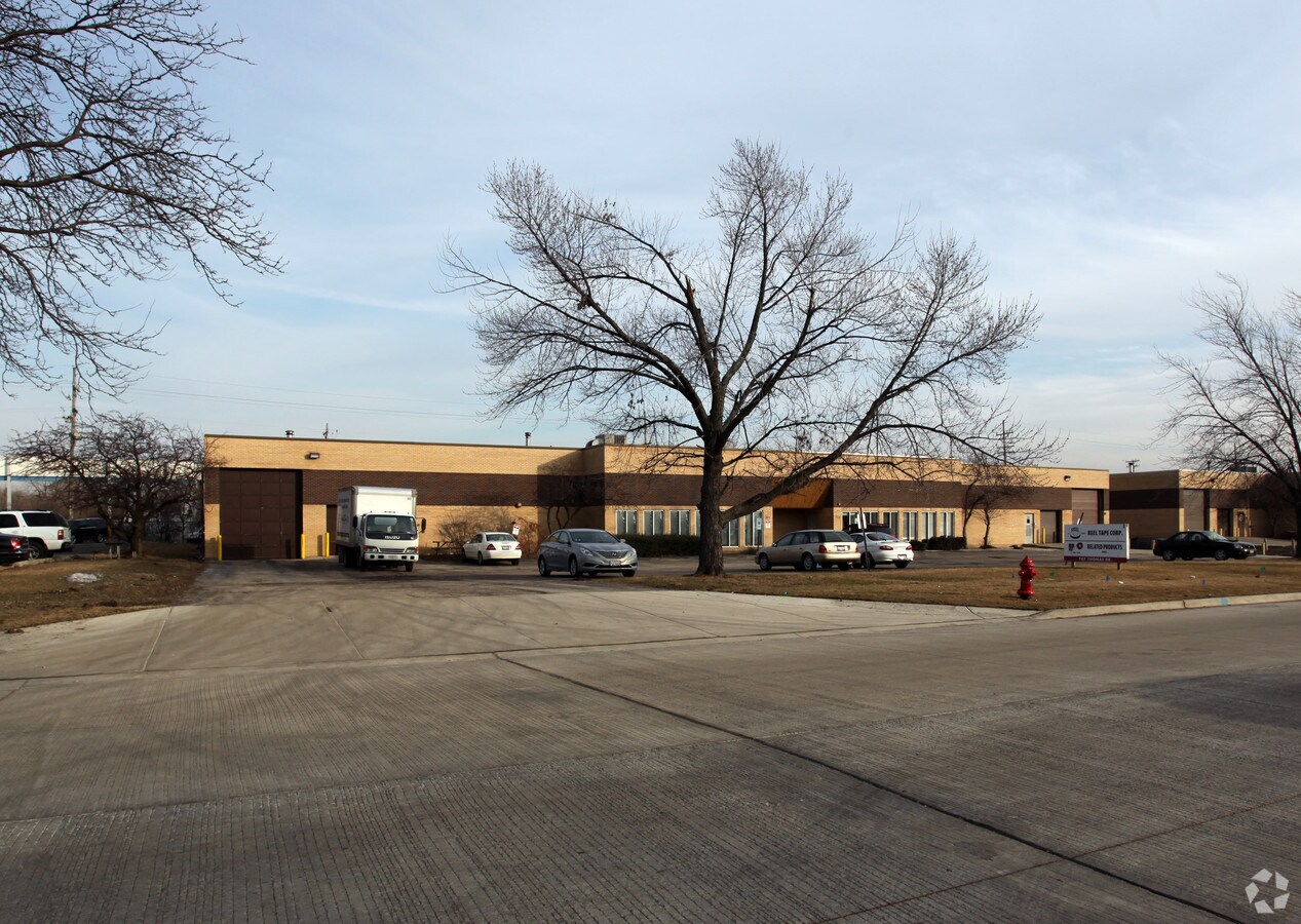 705707 Thomas Dr, Bensenville, IL 60106