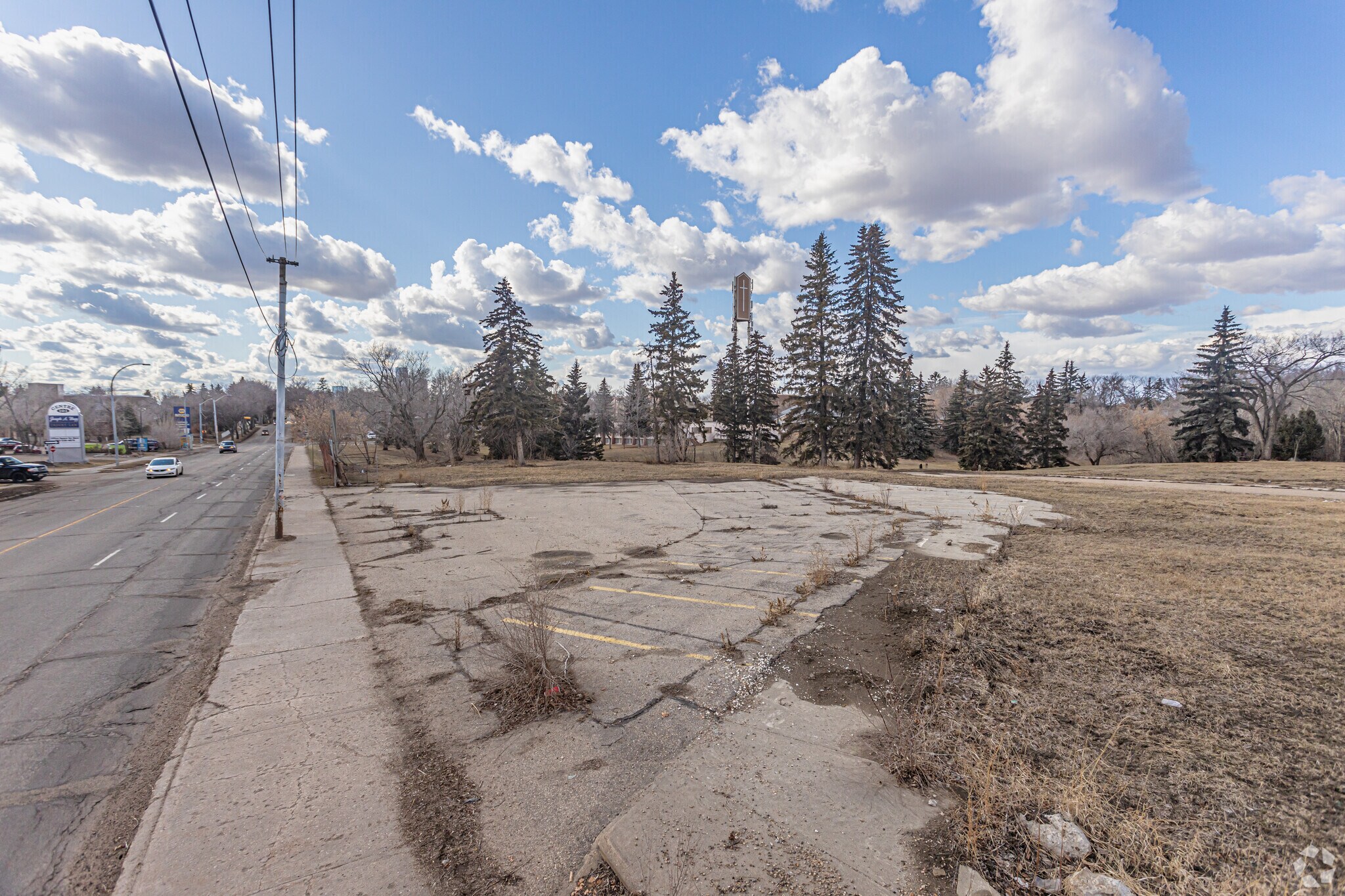 7730 101 Ave NW, Edmonton, AB for sale Primary Photo- Image 1 of 6