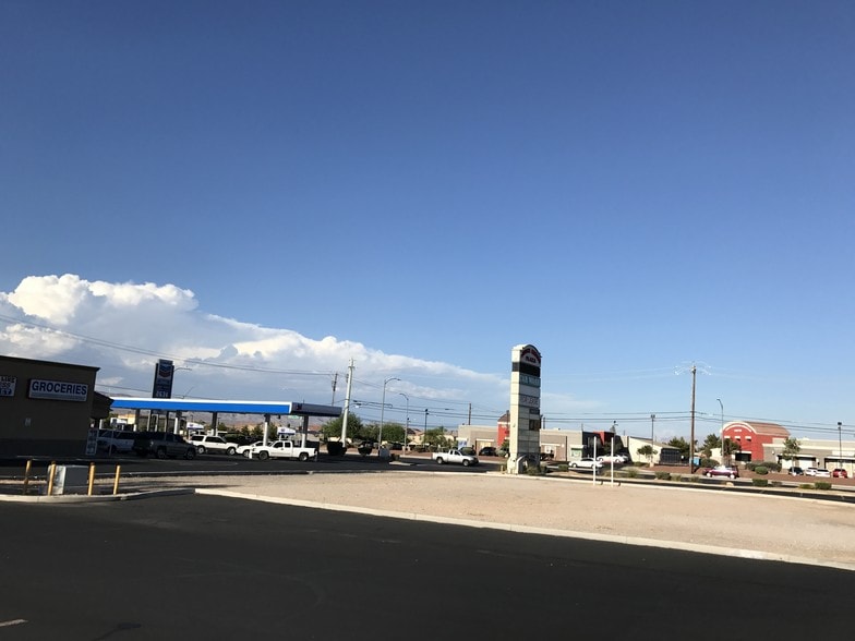 3915 N Martin Luther King Blvd, North Las Vegas, NV for lease - Building Photo - Image 3 of 4