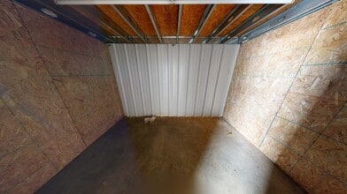 1275 W Sunchase Ct, Fayetteville, AR for lease Interior Photo- Image 2 of 6