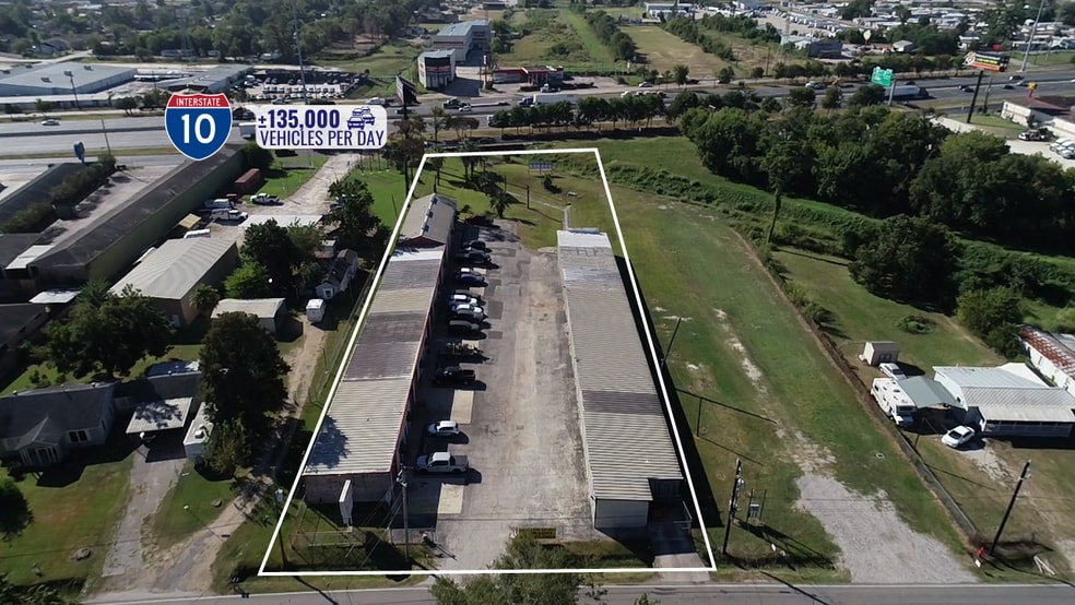 Channelview Self, RV & Boat Storage portfolio of 2 properties for sale on LoopNet.com - Building Photo - Image 3 of 11