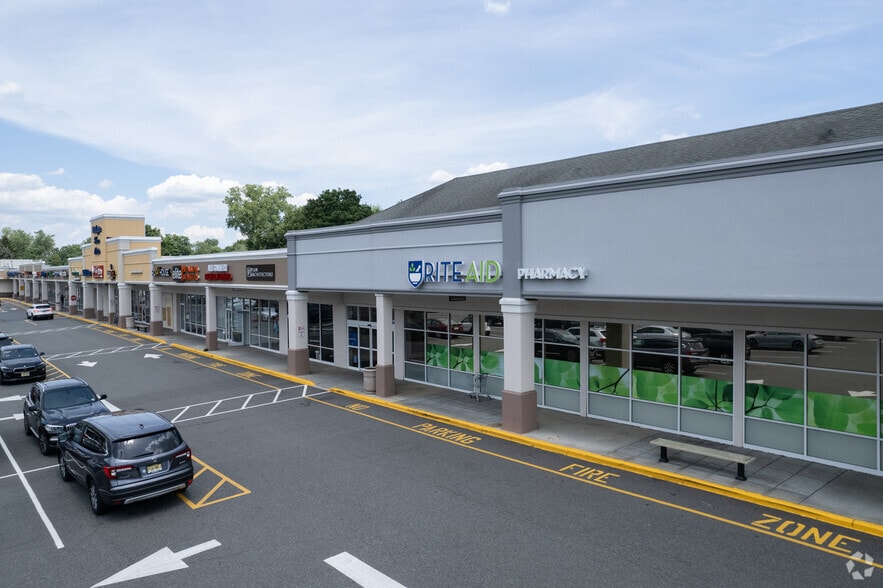 285 Pascack Rd, Washington Township Bergen, NJ for lease - Building Photo - Image 3 of 6