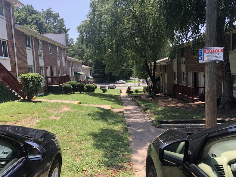 2129 Martin Luther King Jr Dr SW, Atlanta, GA for sale - Building Photo - Image 1 of 1