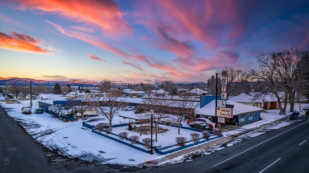 390 N Main St, Panguitch, UT for sale - Building Photo - Image 1 of 1